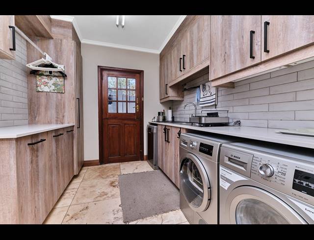 4 BEDROOM HOUSE FOR SALE IN MORNINGSIDE